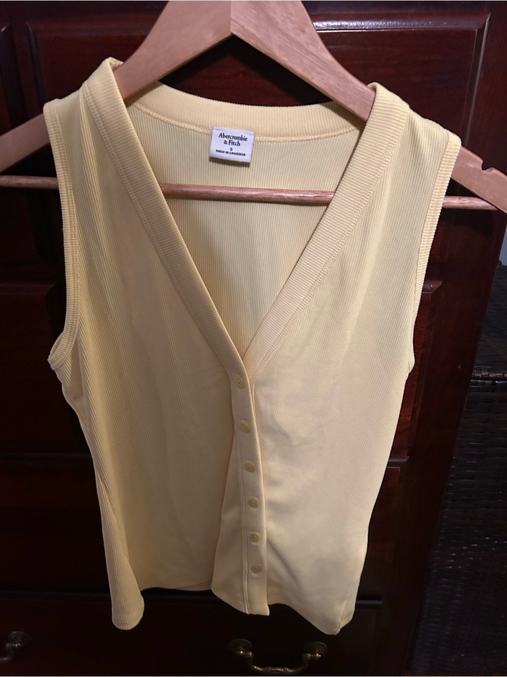 Abercrombie & Fitch Light Yellow Ribbed Button-Front Tank